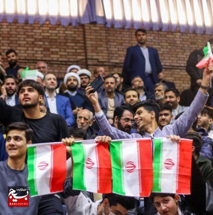 جشن تکلیف سیاسی رأی اولیها در اردبیل برگزار شد جشن تکلیف سیاسی رأی اولیها در اردبیل برگزار شد