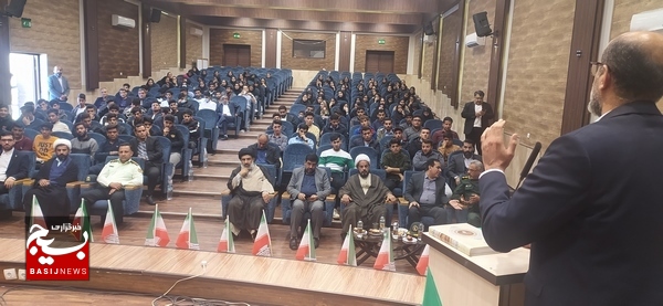 همایش رای اولی ها در دلوار برگزار شد همایش رای اولی ها در دلوار برگزار شد