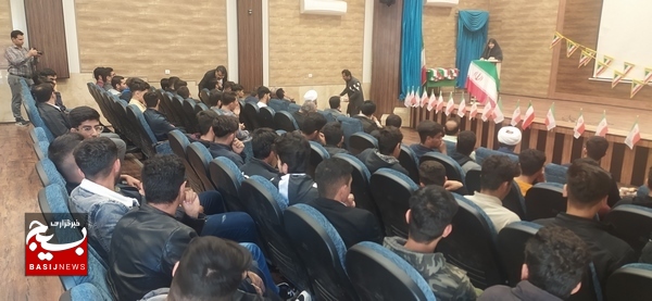 همایش رای اولی ها در دلوار برگزار شد همایش رای اولی ها در دلوار برگزار شد