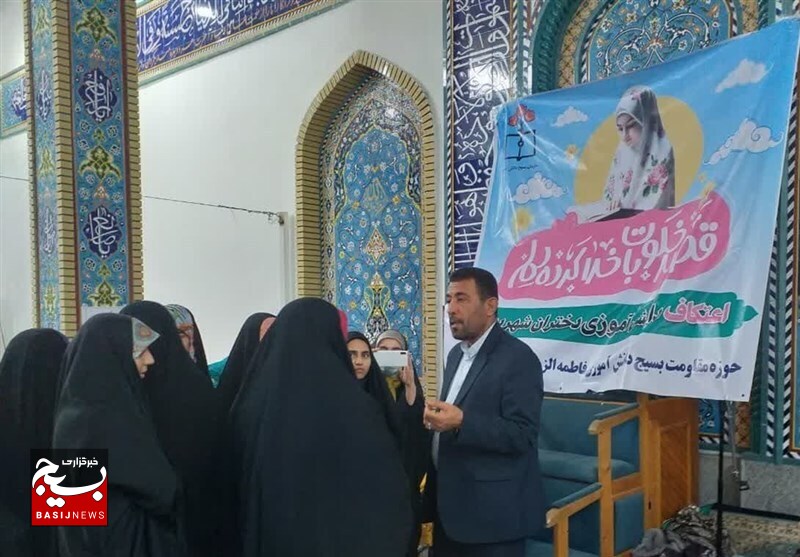 حضور ۸ هزار و ۵۰۰ دانشآموز بوشهری در آیین معنوی اعتکاف حضور ۸ هزار و ۵۰۰ دانشآموز بوشهری در آیین معنوی اعتکاف