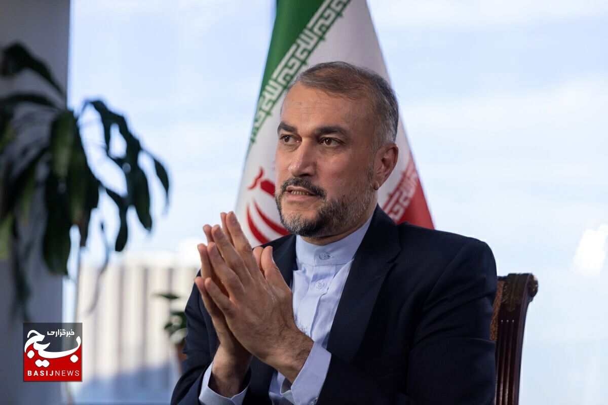 ایران به دنبال ساخت بمب اتمی نیست/ما هیچ گونه سلاحی به یمنیها ندادهایم ایران به دنبال ساخت بمب اتمی نیست/ما هیچ گونه سلاحی به یمنیها ندادهایم