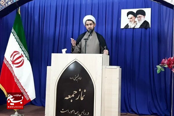 ولایت پذیری کامل رمز پیروزی انقلاب اسلامی است ولایت پذیری کامل رمز پیروزی انقلاب اسلامی است