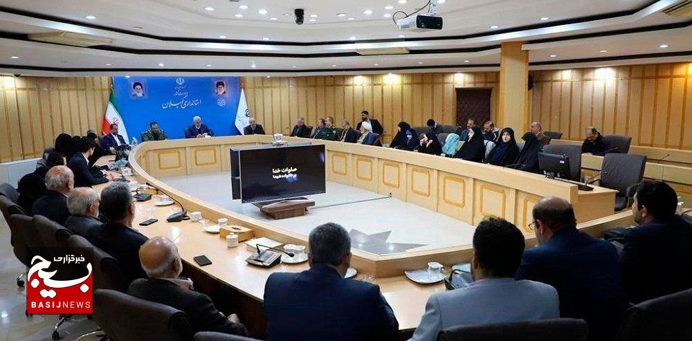 تجلیل ازخانوادههای شهدای مدافع حرم و امنیت تجلیل ازخانوادههای شهدای مدافع حرم و امنیت
