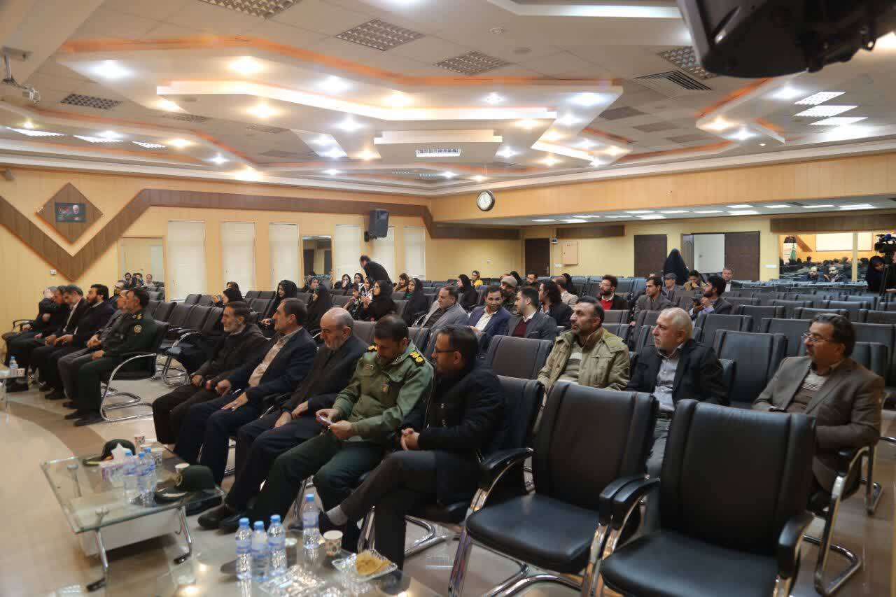 هنرمندان زنجانی در جشنواره صدف زخمی خوش درخشیدند هنرمندان زنجانی در جشنواره صدف زخمی خوش درخشیدند