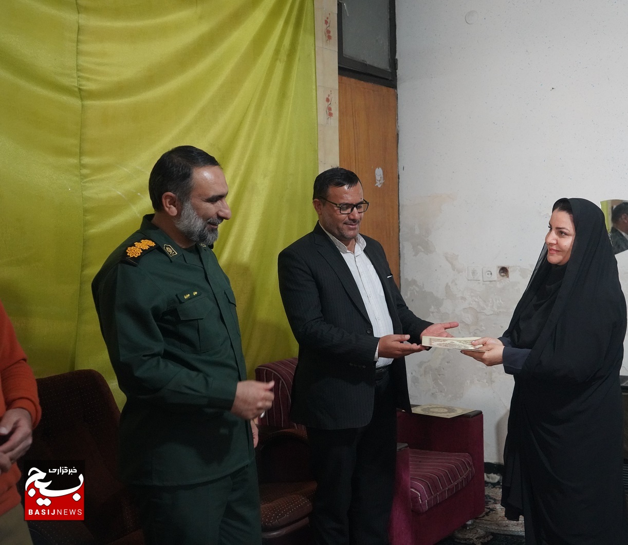 تجلیل روابط عمومی سپاه فتح کهگیلویه و بویراحمد از اصحاب رسانه