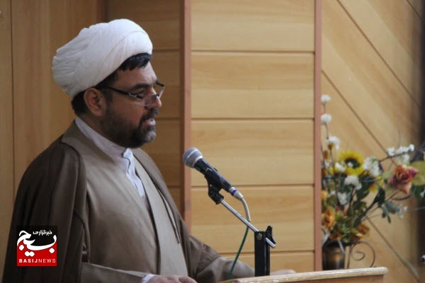 ماه رمضان ماه خودسازی و تصفیه روح است