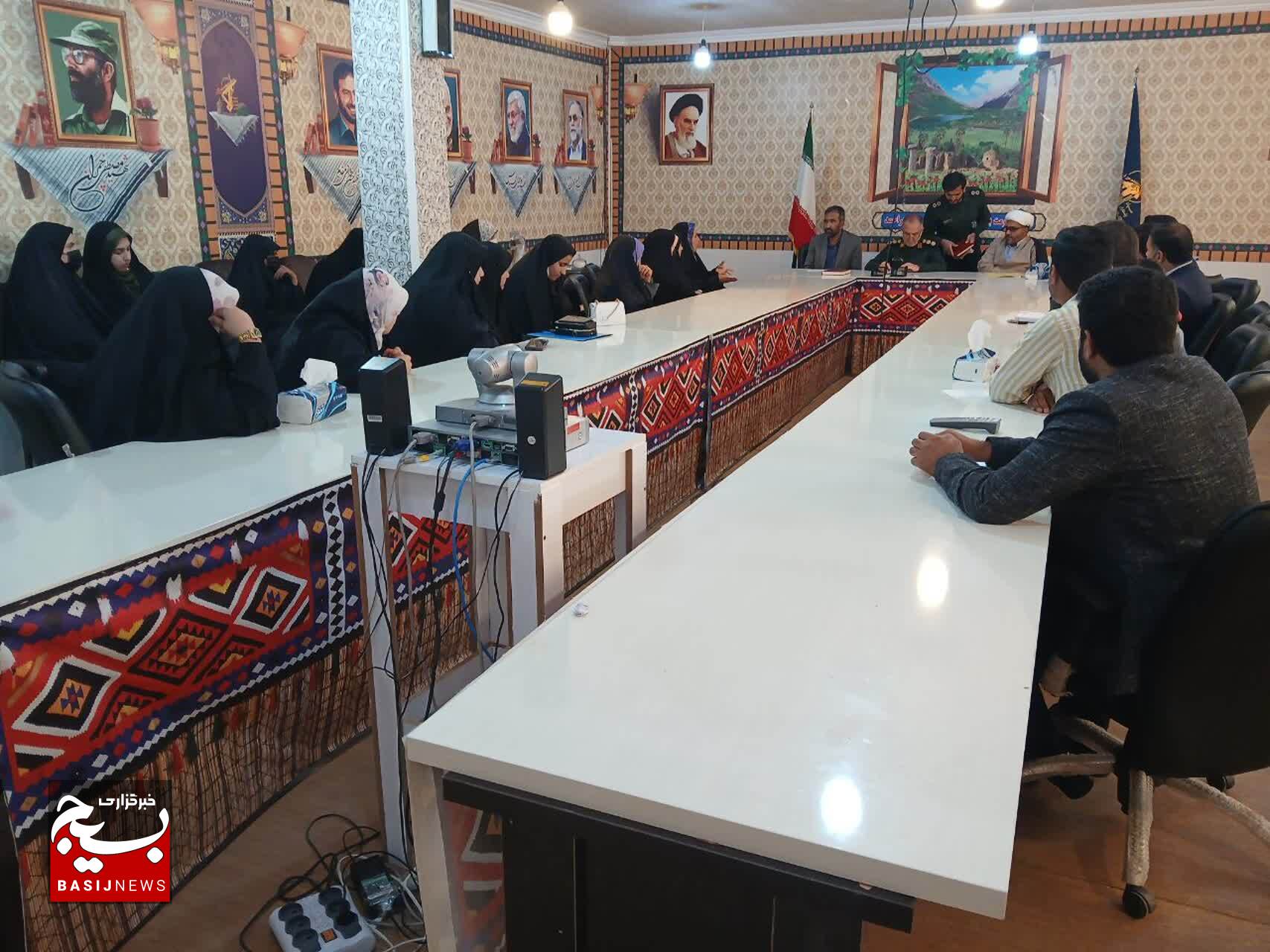 همایش تجلیل از فعالین مجازی عشایر کهگیلویه و بویراحمد همایش تجلیل از فعالین مجازی عشایر کهگیلویه و بویراحمد