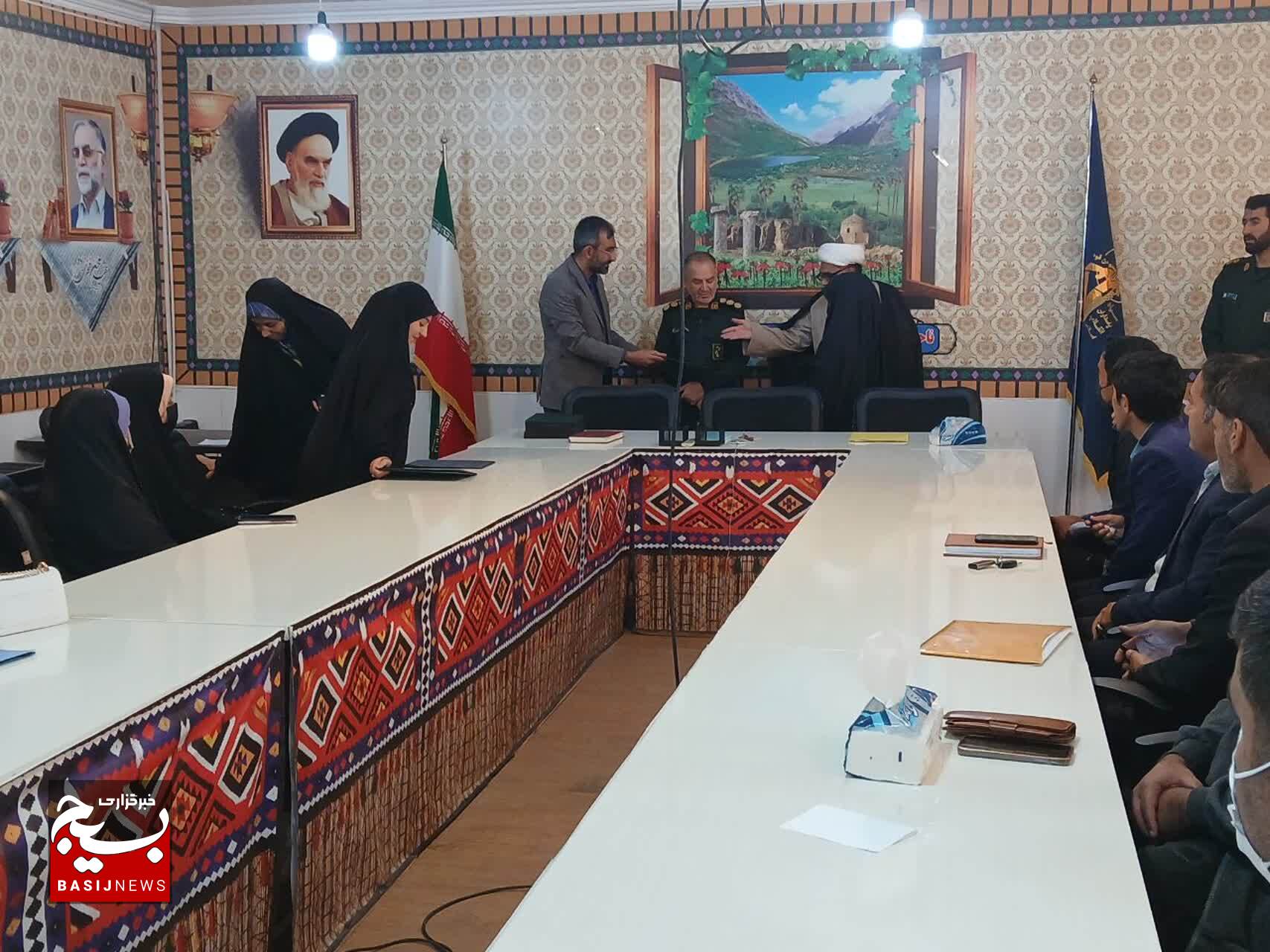 همایش تجلیل از فعالین مجازی عشایر کهگیلویه و بویراحمد همایش تجلیل از فعالین مجازی عشایر کهگیلویه و بویراحمد