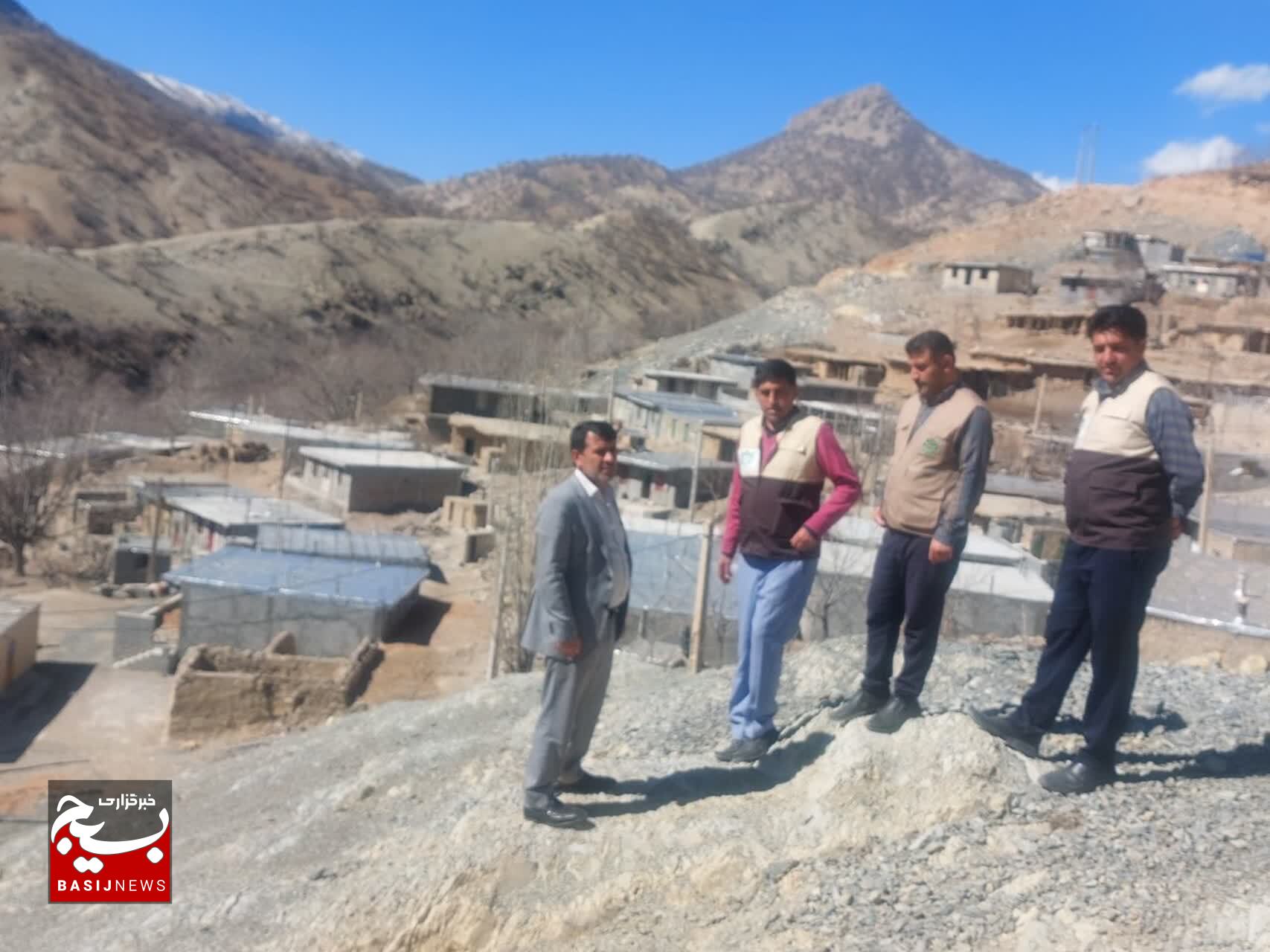 بسیج مهندسین عمران و معماری سپاه فتح پیگیر مشکلات عمرانی روستای دلی رچ بسیج مهندسین عمران و معماری سپاه فتح پیگیر مشکلات عمرانی روستای دلی رچ