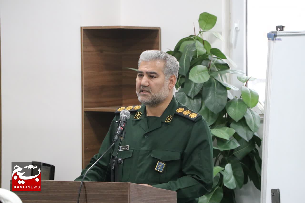 مردم با شرکت در انتخابات سرنوشت خودشان را تعیین کنند مردم با شرکت در انتخابات سرنوشت خودشان را تعیین کنند