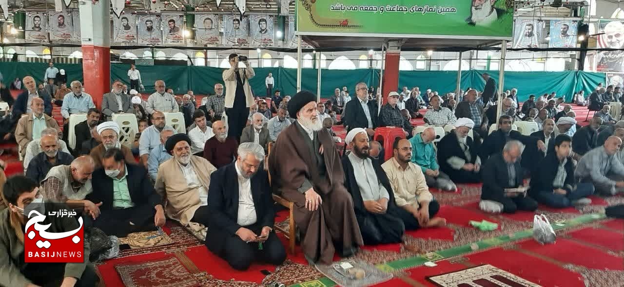 سپاه همواره در عرصههای گوناگون کشور نقش تعیین کننده دارد سپاه همواره در عرصههای گوناگون کشور نقش تعیین کننده دارد