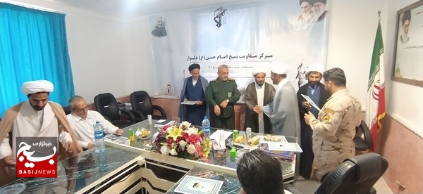مراسم تجلیل از مربیان بمناسبت هفته عقیدتی سیاسی در دلوار برگزار شد