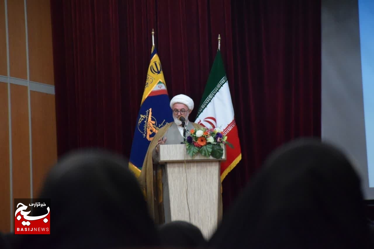 مردمی‌ترین نیروی مسلح، سپاه پاسداران به واسطه بسیج است