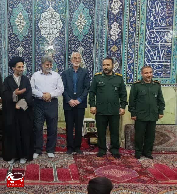 فرمانده پایگاه بسیج امام علی(ع) قم معارفه شد فرمانده پایگاه بسیج امام علی(ع) قم معارفه شد