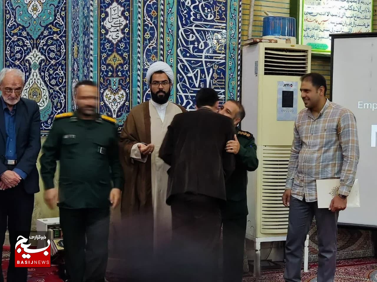 فرمانده پایگاه بسیج امام علی(ع) قم معارفه شد فرمانده پایگاه بسیج امام علی(ع) قم معارفه شد