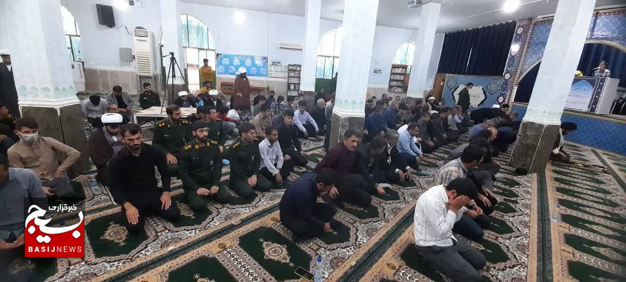 تجلیل از مقام معلم درمصلی نماز جمعه اندیکا تجلیل از مقام معلم درمصلی نماز جمعه اندیکا
