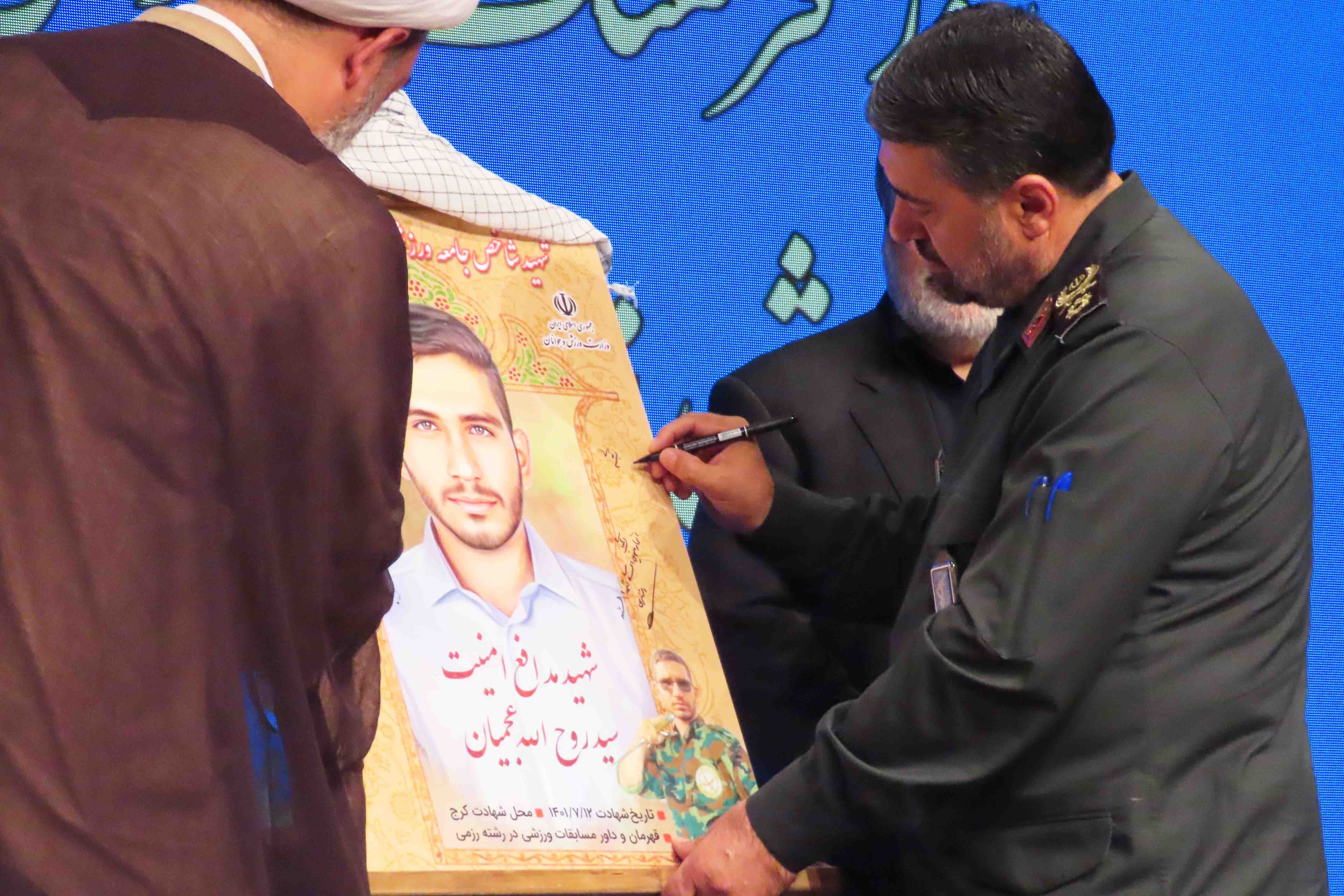 سردار قریشی: پهلوانان در تاریخ تکیه گاه مردم بودند