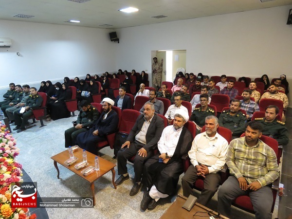 فرمانده جدید حوزه مقاومت دانشآموزی قدس کنگان معرفی شد/ معرفی سرپرست کانون بسیج فرهنگیان شهرستان کنگان فرمانده جدید حوزه مقاومت دانشآموزی قدس کنگان معرفی شد/ معرفی سرپرست کانون بسیج فرهنگیان شهرستان کنگان