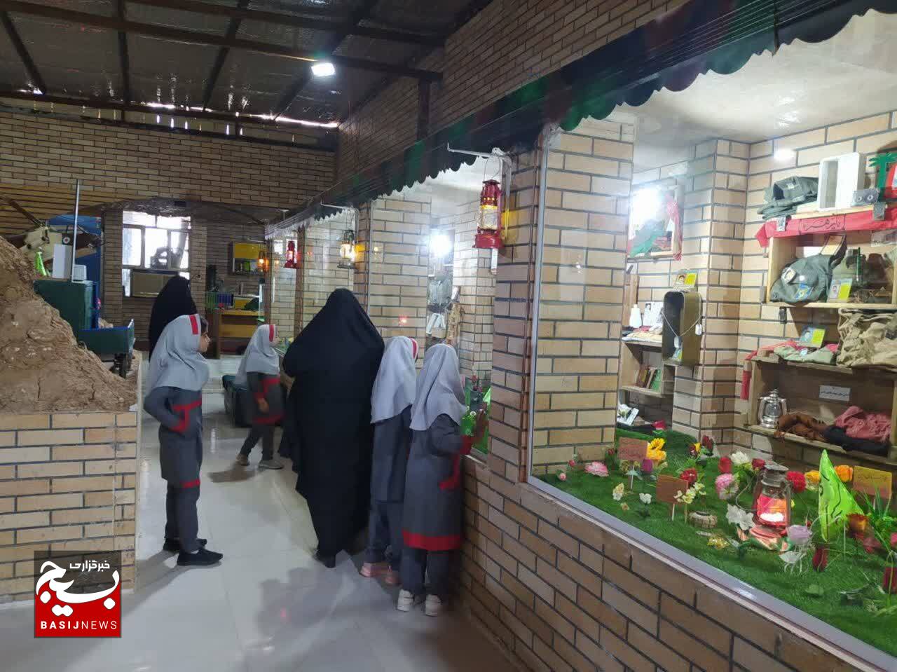 بازدید بیش از ۱۳۰۰دانش آموز از موزه دفاع مقدس گتوند بازدید بیش از ۱۳۰۰دانش آموز از موزه دفاع مقدس گتوند