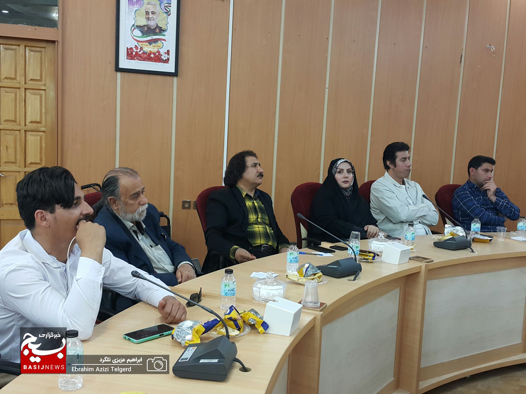 نشست صمیمی هنرمندان با استاندار کهگیلویه و بویراحمد