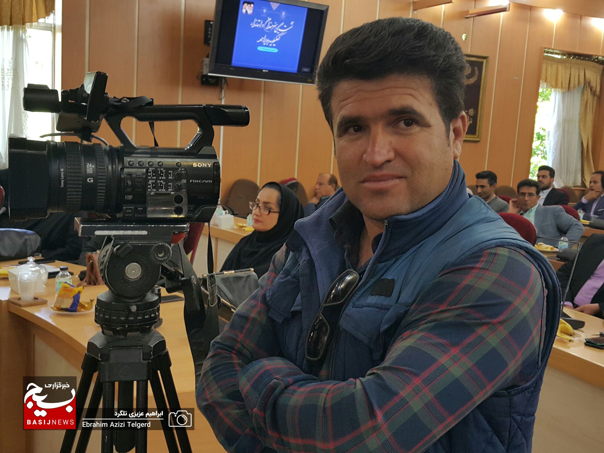 نشست صمیمی هنرمندان با استاندار کهگیلویه و بویراحمد