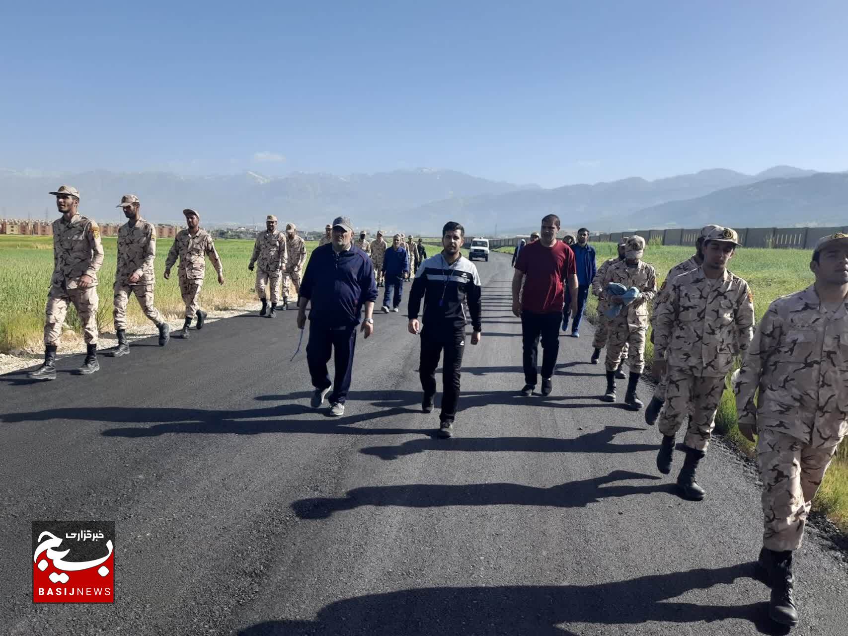 کوهپیمایی فرمانده و رزمندگان تیپ ۴۸ فتح در یاسوج کوهپیمایی فرمانده و رزمندگان تیپ ۴۸ فتح در یاسوج