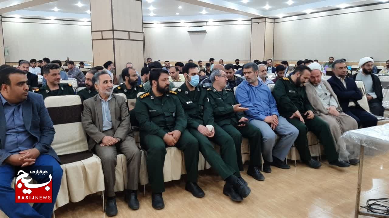 فرمانده حوزه دو شهید قربانی قم معارفه شد فرمانده حوزه دو شهید قربانی قم معارفه شد