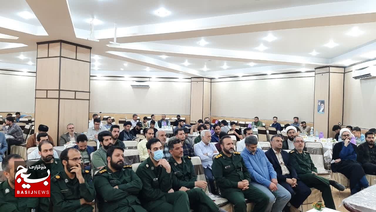 فرمانده حوزه دو شهید قربانی قم معارفه شد فرمانده حوزه دو شهید قربانی قم معارفه شد