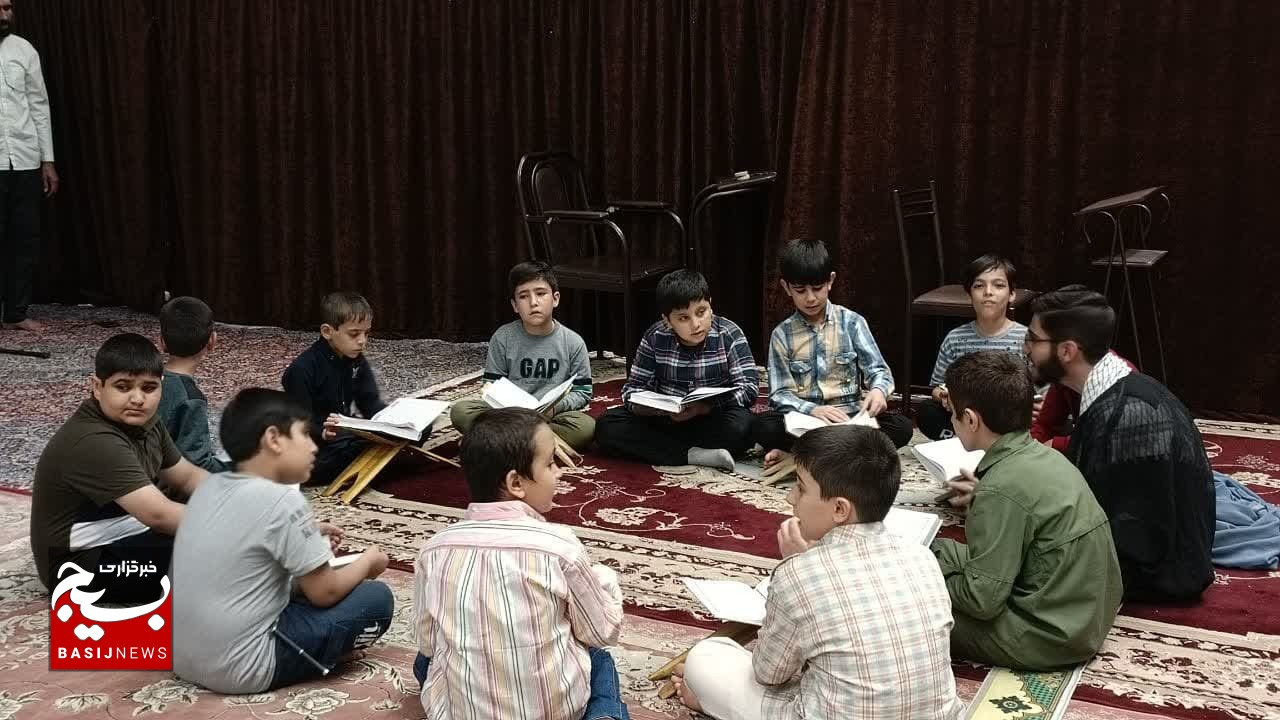 اجتماع حلقات صالحین در محله سجادیه پردیسان قم اجتماع حلقات صالحین در محله سجادیه پردیسان قم