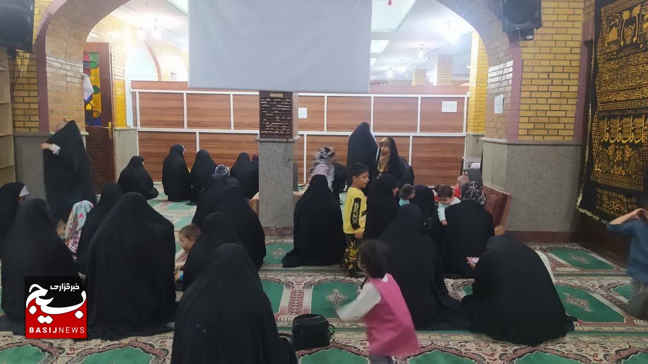 آیین معنوی شبی با شهدا در مسجد امیرالمؤمنین علیهالسلام شهرک مهدیه قم آیین معنوی شبی با شهدا در مسجد امیرالمؤمنین علیهالسلام شهرک مهدیه قم