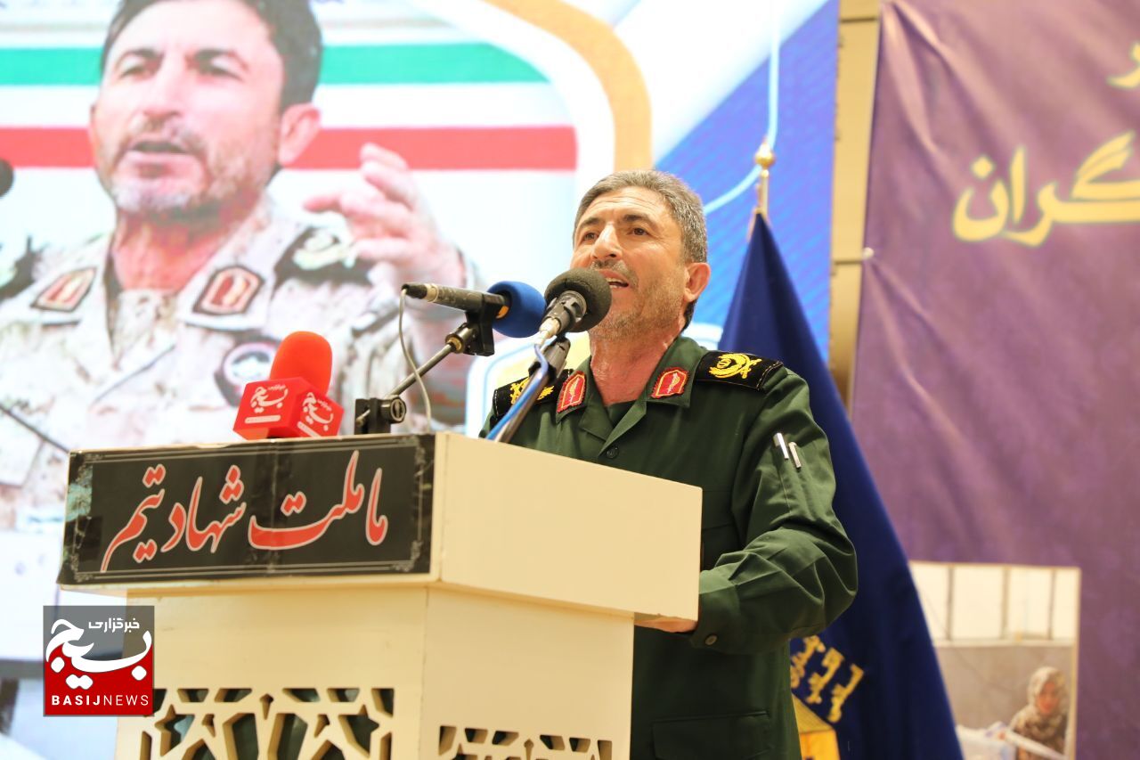 استان اردبیل ۴۰ دانشآموز شهید زیر ۱۳ سال دارد استان اردبیل ۴۰ دانشآموز شهید زیر ۱۳ سال دارد