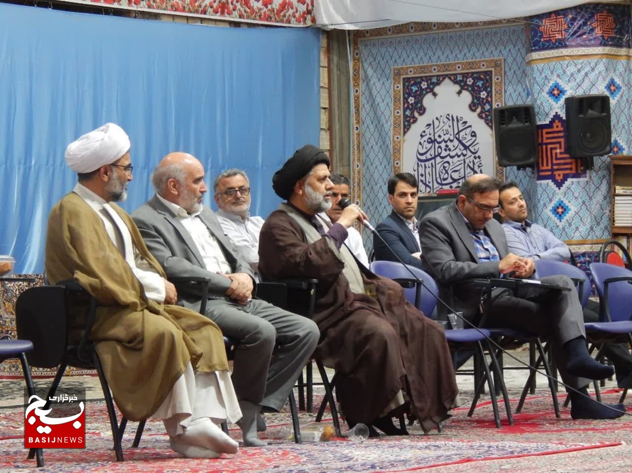 تأکید فرماندهان پایگاههای حوزه شهید بهشتی قم به اصل مسجدمحوری در اجرای برنامهها تأکید فرماندهان پایگاههای حوزه شهید بهشتی قم به اصل مسجدمحوری در اجرای برنامهها