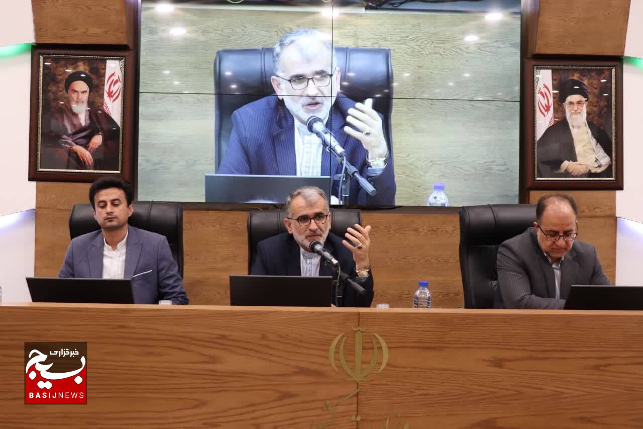 آئین تجلیل از روابط عمومی ادارات شهرستان قدس آئین تجلیل از روابط عمومی ادارات شهرستان قدس