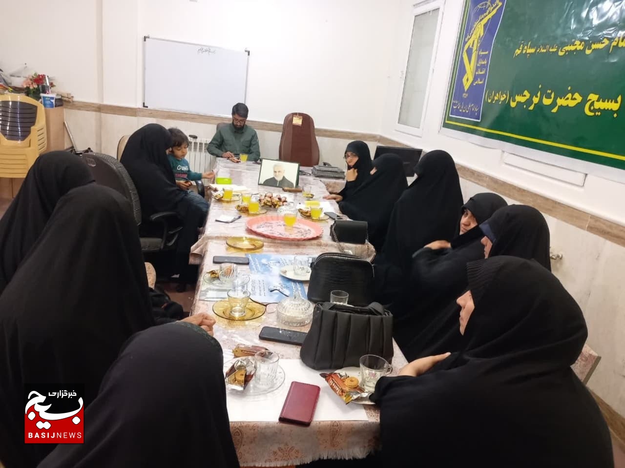 نشست تخصصی جهادگران حوزه حضرت نرجس(س) قم/ تأکید بر تعامل و همافزایی گروههای جهادی نشست تخصصی جهادگران حوزه حضرت نرجس(س) قم/ تأکید بر تعامل و همافزایی گروههای جهادی