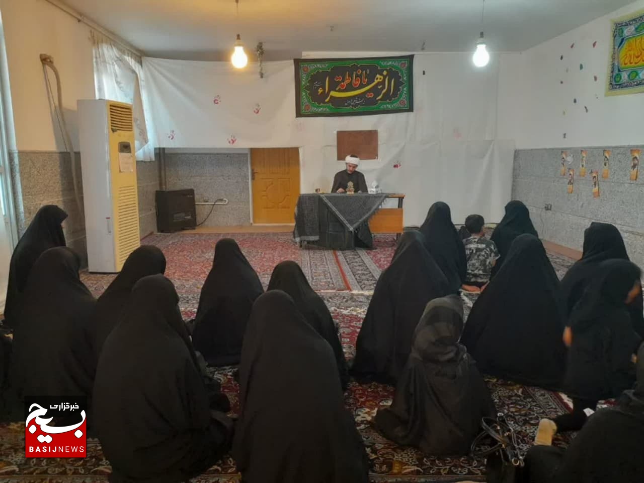 برگزاری کارگاه آموزشی جمعیت و فرزندآوری در پایگاههای بسیج حوزه حضرت فاطمه(س) قم برگزاری کارگاه آموزشی جمعیت و فرزندآوری در پایگاههای بسیج حوزه حضرت فاطمه(س) قم