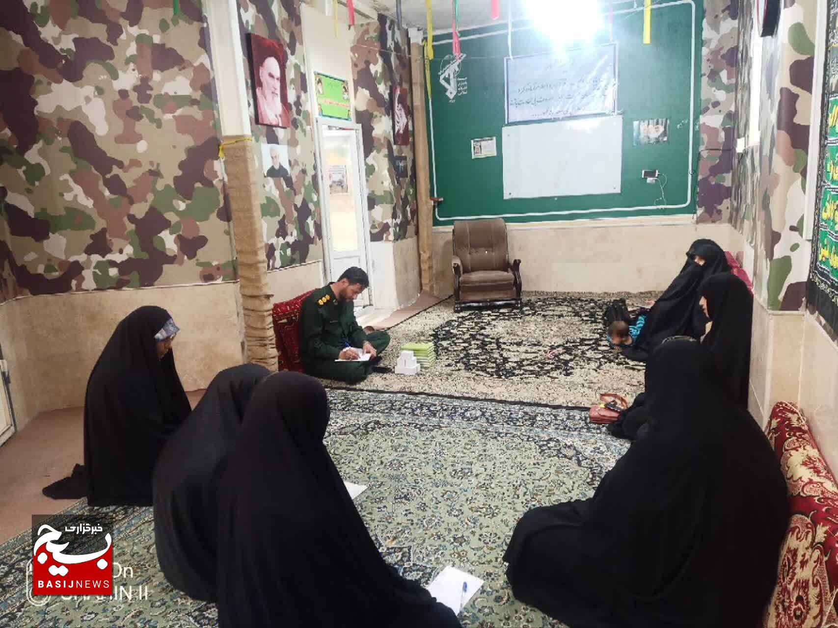 پایگاه بسیج خواهران بدنبال نهادینه سازی «الگوی سوم زن» باشند پایگاه بسیج خواهران بدنبال نهادینه سازی «الگوی سوم زن» باشند