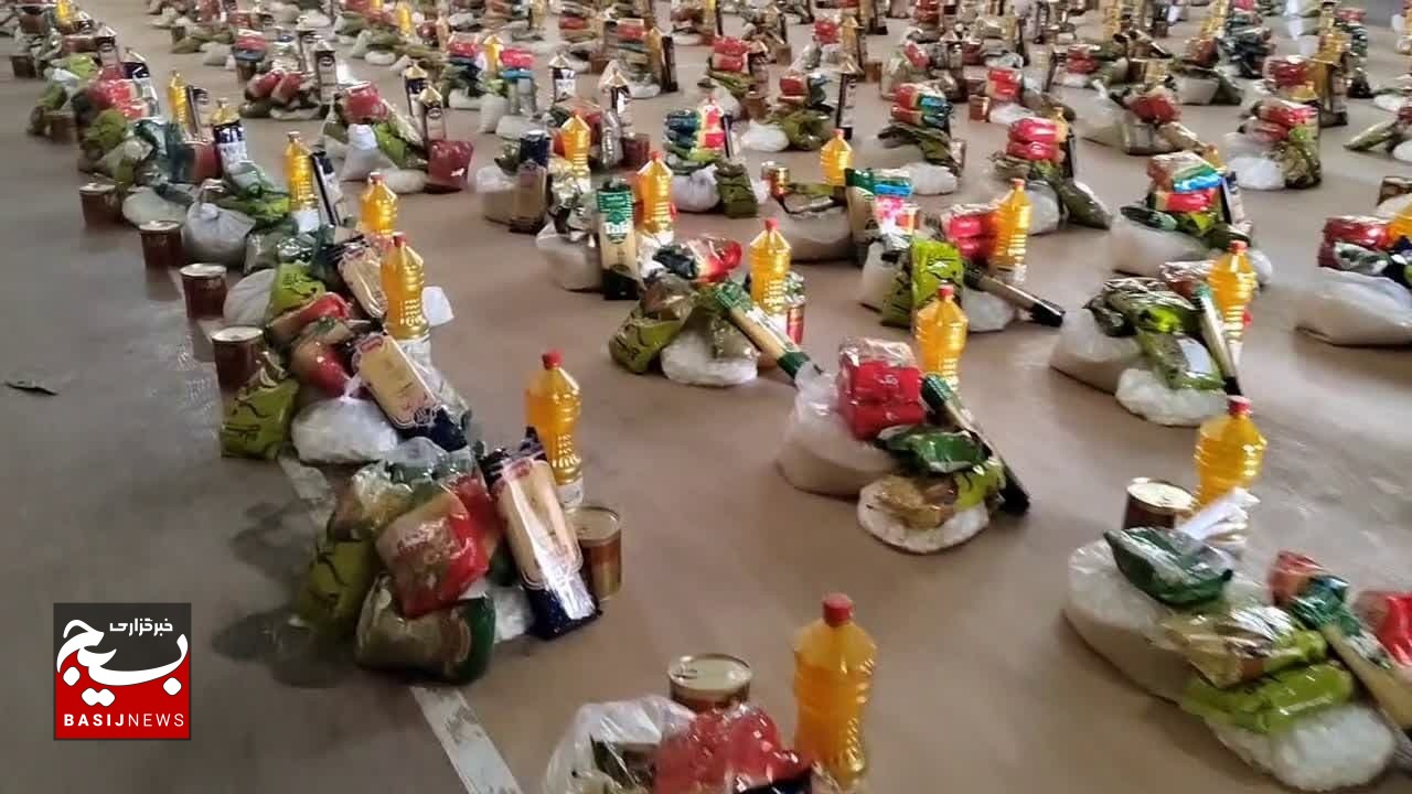 اهدای ۸ سری جهیزیه به نوعروسان شهرستان جعفرآباد قم به همراه 250 بسته معیشتی اهدای ۸ سری جهیزیه به نوعروسان شهرستان جعفرآباد قم به همراه 250 بسته معیشتی