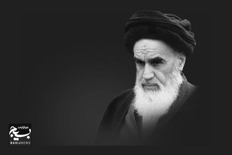 حضرت امام خمینی(ره) به اسلام عزت بخشيد حضرت امام خمینی(ره) به اسلام عزت بخشيد