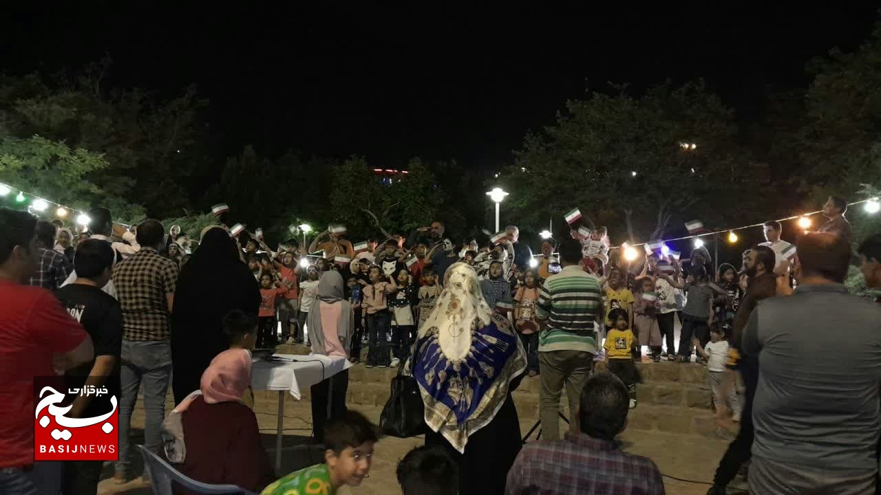 فعالیت گروه مردمی «معروفانه» با رویکرد فرهنگی در بوستان علوی قم