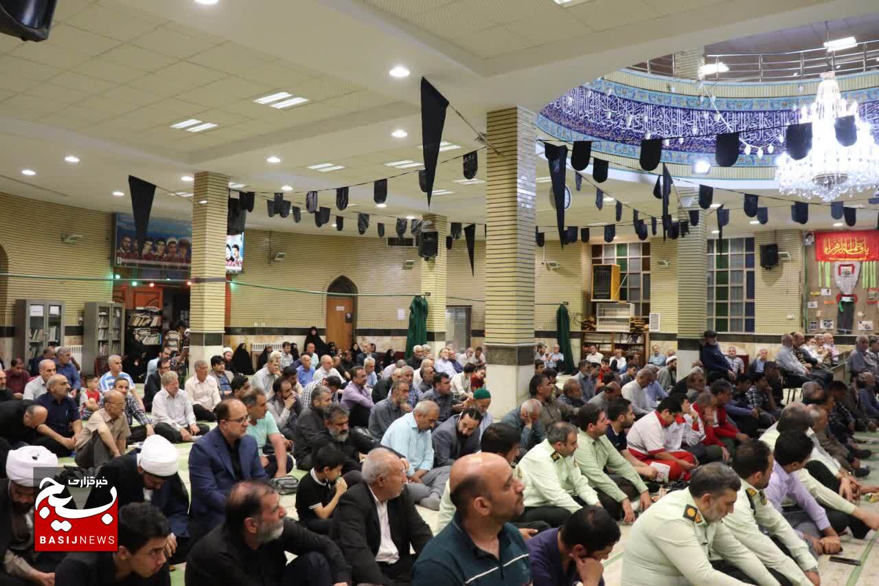 برگزاری مراسم گرامیداشت سالگرد ارتحال ملکوتی امام خمینی (ره) و شهدای ۱۵ خرداد برگزاری مراسم گرامیداشت سالگرد ارتحال ملکوتی امام خمینی (ره) و شهدای ۱۵ خرداد