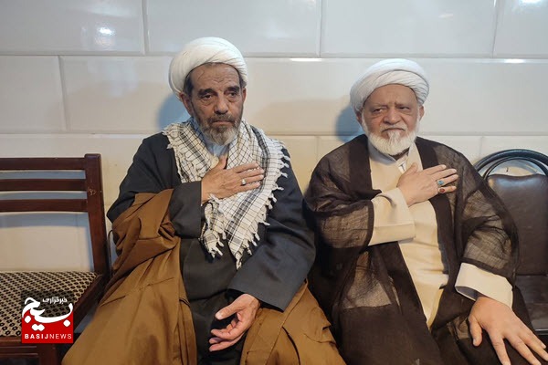 تفکر غربی به دنبال محو همه ارزشهای دینی و انقلابی است تفکر غربی به دنبال محو همه ارزشهای دینی و انقلابی است
