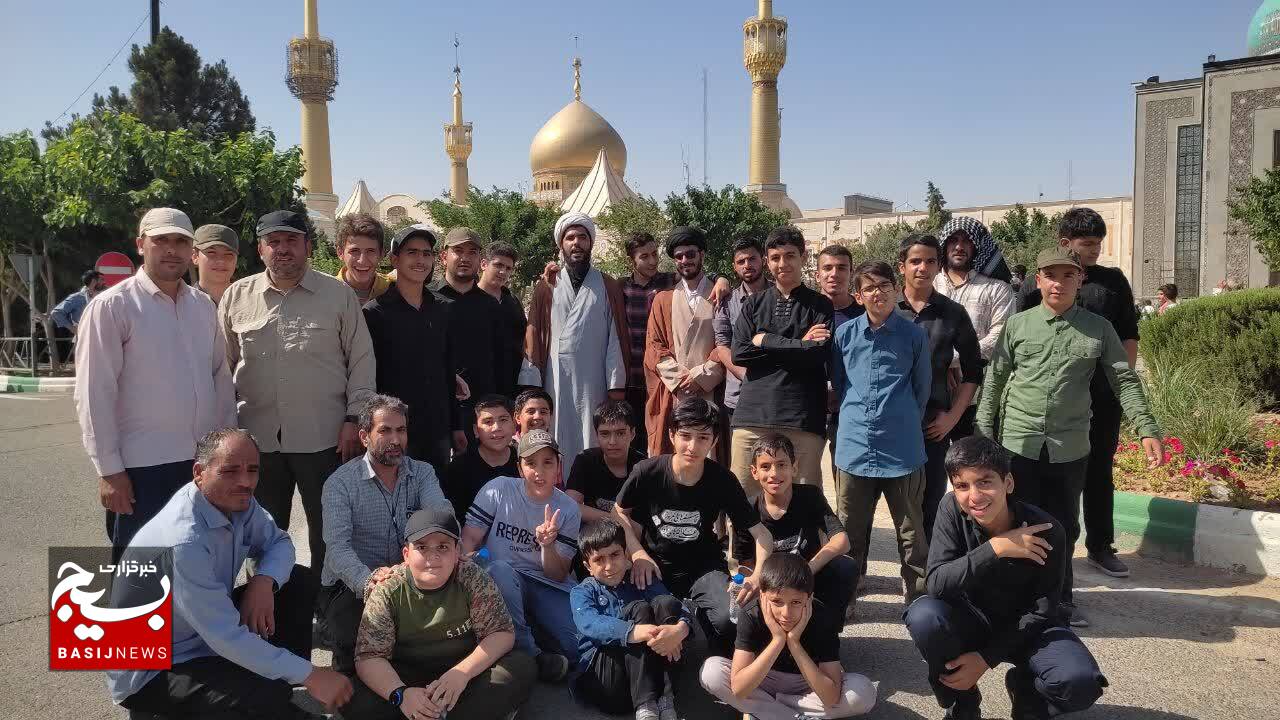 اعزام هنرمندان بسیجی استان قم به مراسم ارتحال حضرت امام خمینی (ره) اعزام هنرمندان بسیجی استان قم به مراسم ارتحال حضرت امام خمینی (ره)