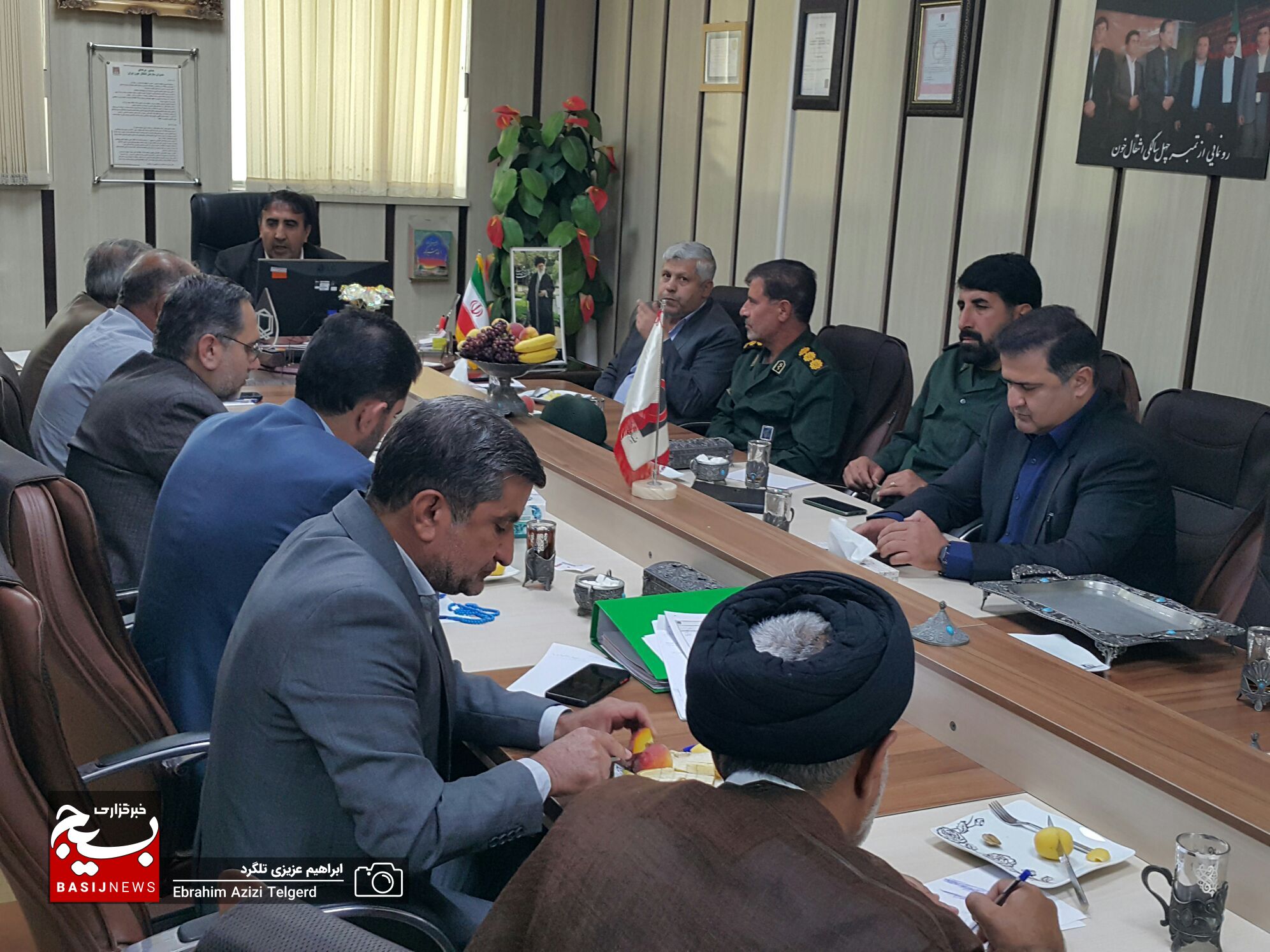 بررسی رفع مشکلات و هماهنگی جهت تجلیل از اهداکنندگان حوزه انتقال خون کهگیلویه و بویراحمد