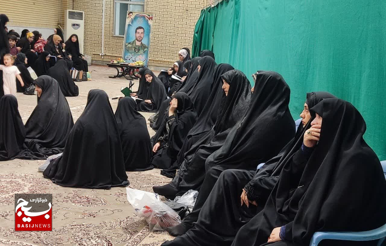 گرامیداشت هفتمین سالگرد شهید مدافع حرم «مهدی طهماسبی»در قم برگزار شد گرامیداشت هفتمین سالگرد شهید مدافع حرم «مهدی طهماسبی»در قم برگزار شد