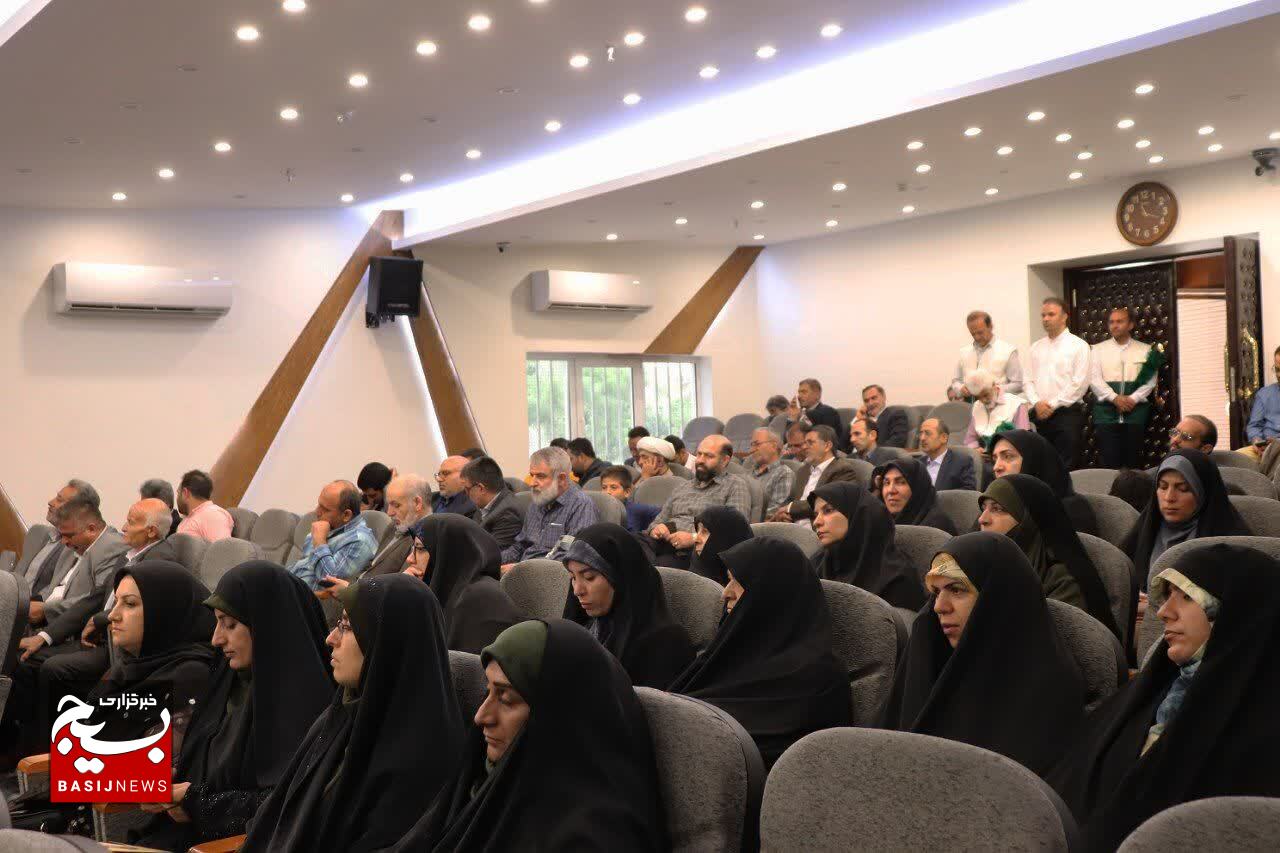 برگزاری آئین اختتامیه سلسله برنامههای گرامیداشت دهه کرامت رضوی در شهرستان قدس برگزاری آئین اختتامیه سلسله برنامههای گرامیداشت دهه کرامت رضوی در شهرستان قدس