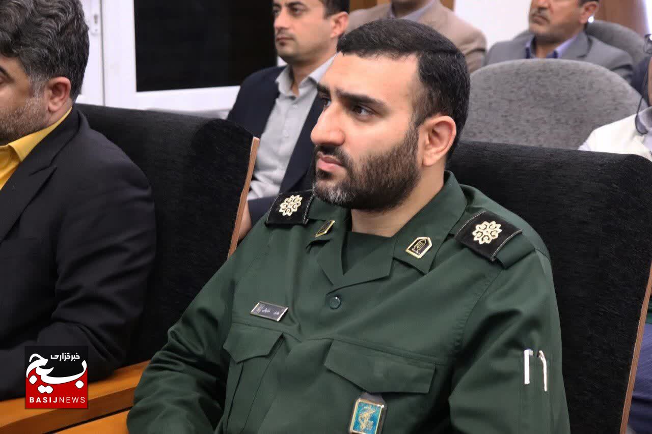 برگزاری آئین اختتامیه سلسله برنامههای گرامیداشت دهه کرامت رضوی در شهرستان قدس برگزاری آئین اختتامیه سلسله برنامههای گرامیداشت دهه کرامت رضوی در شهرستان قدس