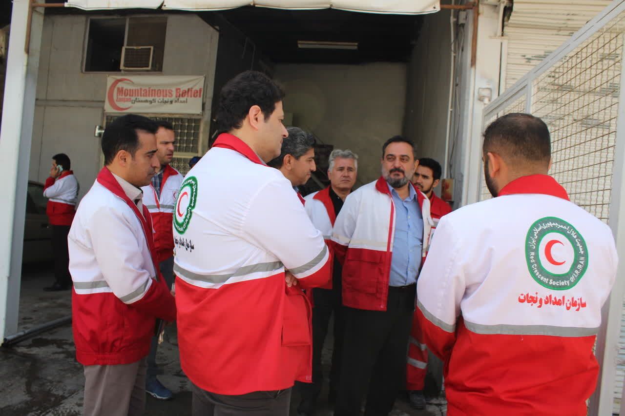 ٢٠ هزار امدادگر و نجاتگر مرد در هلال احمر کشور فعالیت دارند ٢٠ هزار امدادگر و نجاتگر مرد در هلال احمر کشور فعالیت دارند