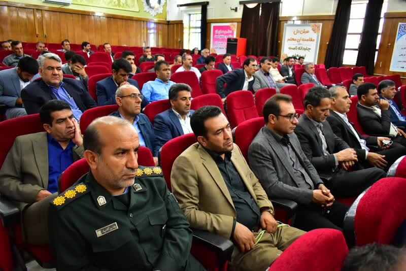 38 عنوان برنامه در کمیته فرهنگیان و دانش آموزی در حوزه‌های مختلف برای برگزاری کنگره شهدای استان پیش‌بینی شده است