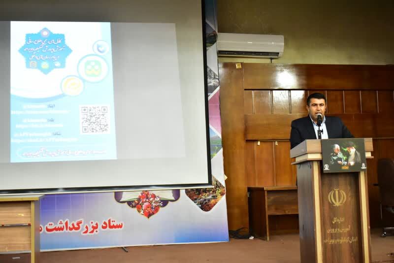 38 عنوان برنامه در کمیته فرهنگیان و دانش آموزی در حوزه‌های مختلف برای برگزاری کنگره شهدای استان پیش‌بینی شده است