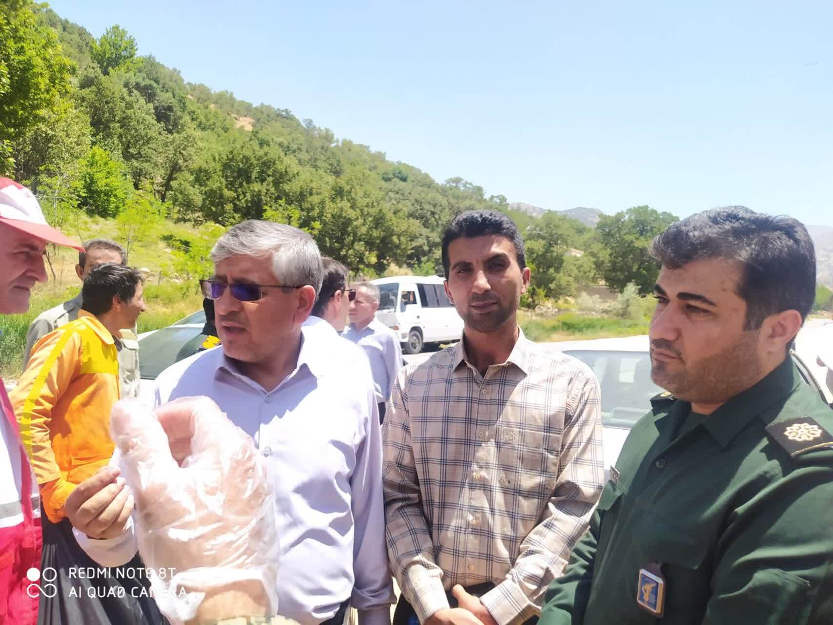 پاکسازی پسماند تنگ مهریان به سمت کاکان پاکسازی پسماند تنگ مهریان به سمت کاکان